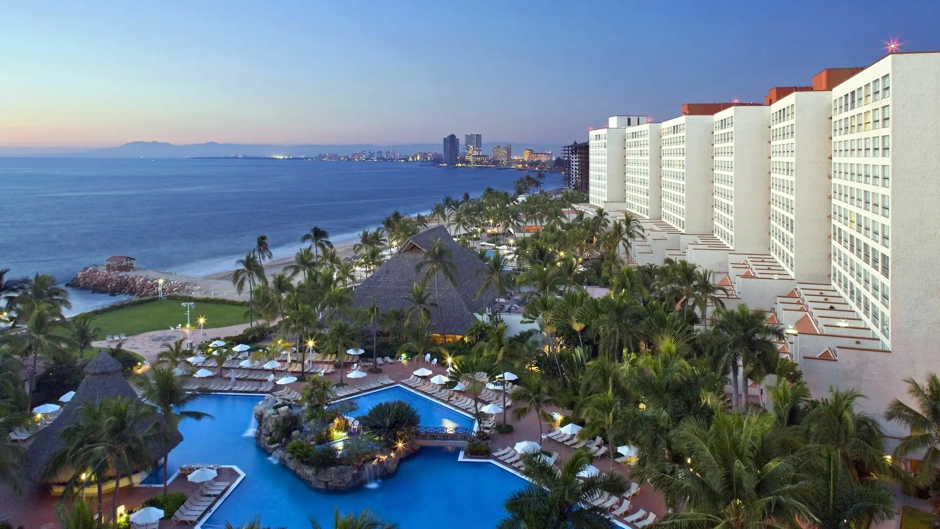 Sheraton Buganvilias Beach And Spa Resort - Malecon Puerto Vallarta Mexico